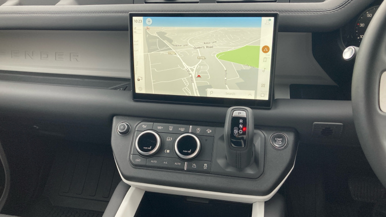 Land Rover Defender 90 Diesel 3.0 D250 Hard Top S Auto